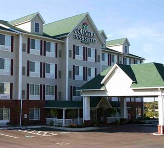 Country Inn & Suites West Youngstown