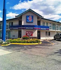 Motel 6 Detroit Northeast Madison Heights