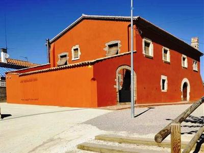 Masia Casa Roja