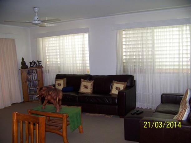 Homestay in Cranbrook near Stockland Townsville