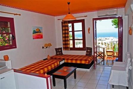 Korifi Suites & Apartments