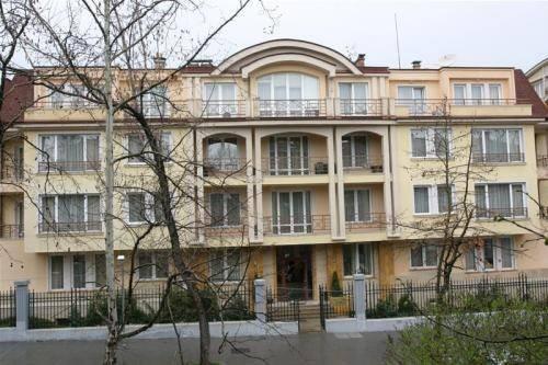 Apartment House Iztok Sofia