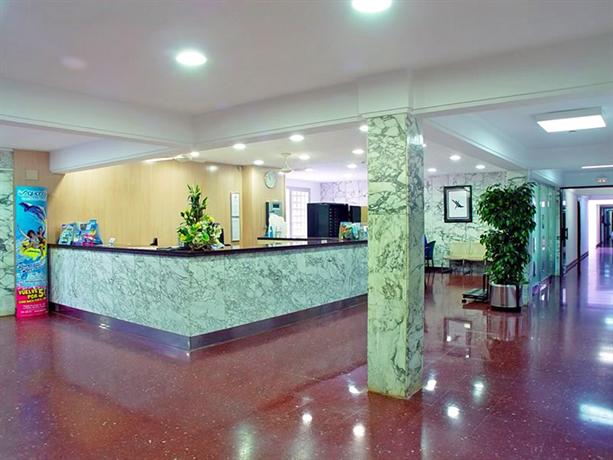 Ohtels Apartamentos Albatros