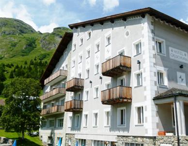 Hotel Grischuna Bivio