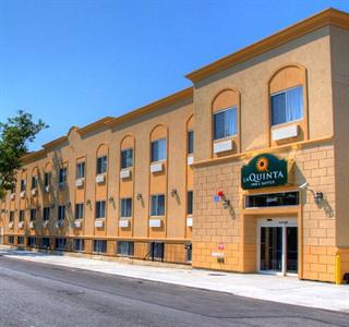 La Quinta Inn & Suites JFK Airport