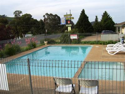 Golden Chain Garden Motor Inn Gundagai