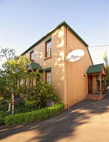 Fiona's Bed and Breakfast - Launceston B&B