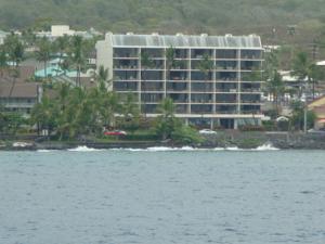 Oceanfront Condo in the Heart of Kona Village