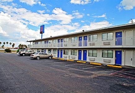 Motel 6 Laredo South