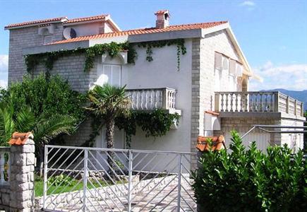 Villa Roth