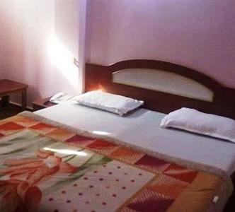 Hotel Tara Deluxe