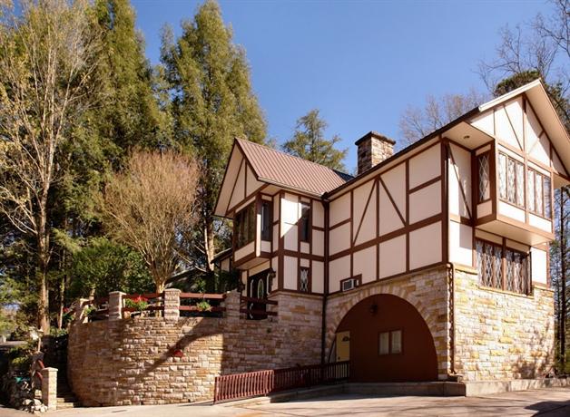 Tudor Inn Gatlinburg B&B