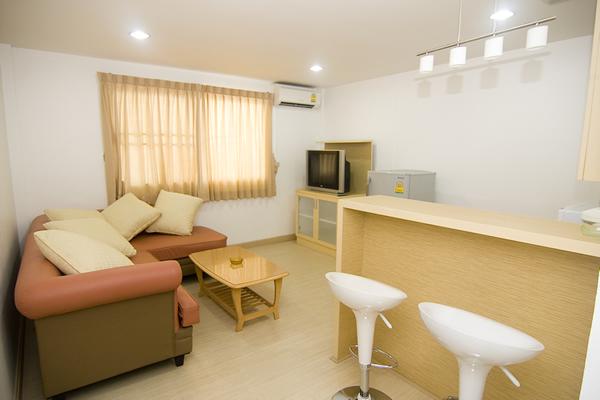 Bua House Serviced Apartment