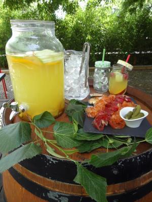 Chez Maman Hotel & Restaurant