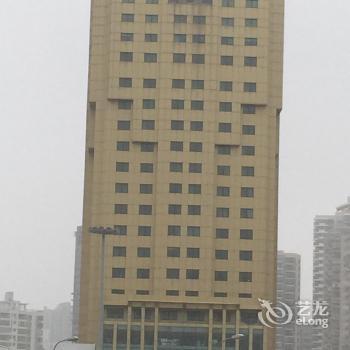 Zhongxiang Hotel