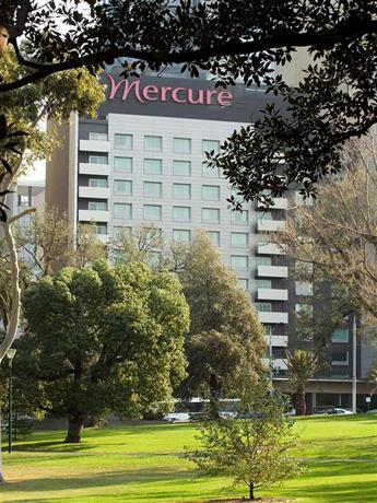 Mercure Melbourne Treasury Gardens