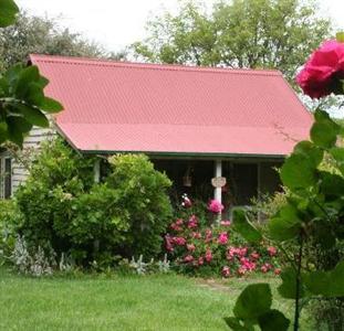 Poppys Cottage Armidale