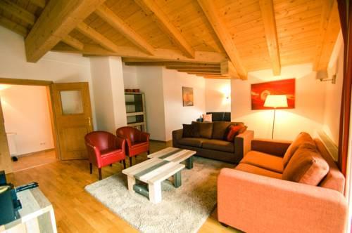 All Seasons Lodge by All in One Apartments