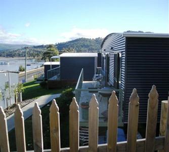 The Port Huon Cottages