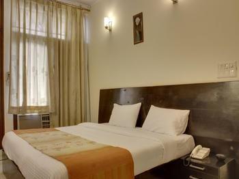 OYO Rooms Huda Metro Flagship