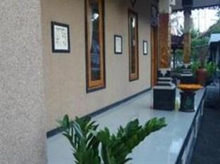 Hide Homestay Menjangan