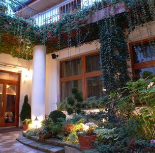 Atrium House Panzio