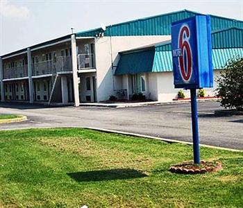 Motel 6 Sikeston