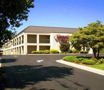 Hampton Inn Roanoke Airport