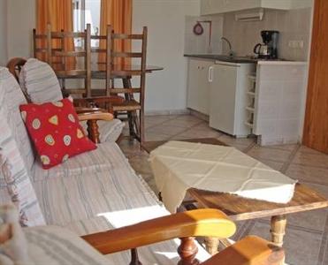 Apartamentos Vista Montana Roja