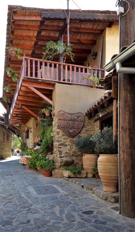 Linos Inn