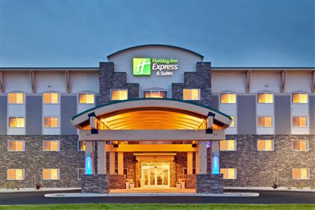 Holiday Inn Express Hotel & Suites Fairbanks