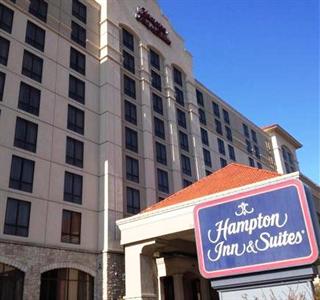 Hampton Inn & Suites Country Club Plaza