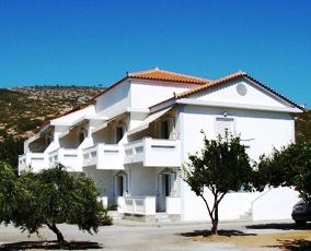 Klima Paradise Beachfront Studios and Apartments