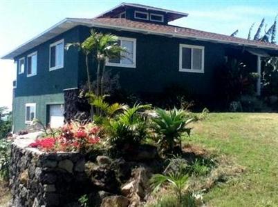 Elegant Pohaku House