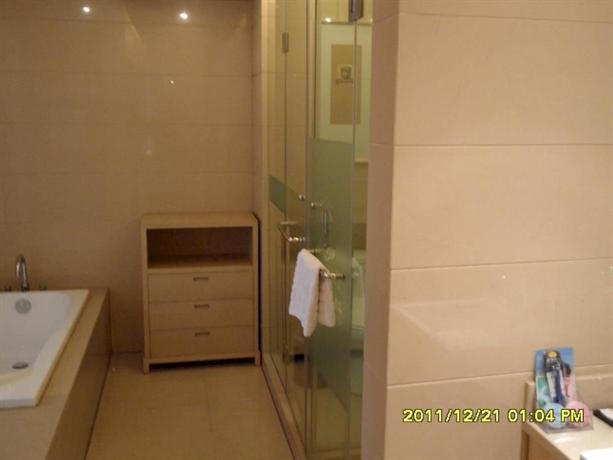 Binjiang Holiday Business Hotel