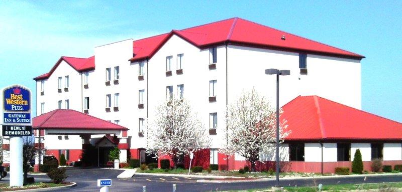 Holiday Inn Express & Suites Evansville North