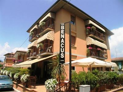 Hotel Benacus