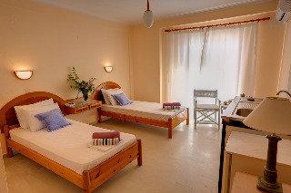 Natasa Studios Kavos