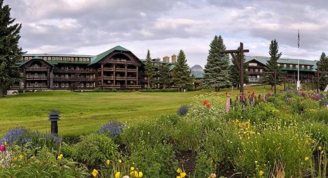 Glacier Park Lodge