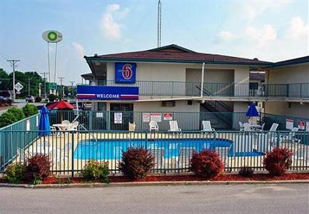 Motel 6 Iowa City