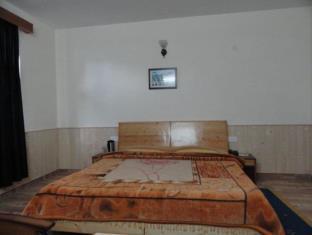 Purnima Guest House Old Manali