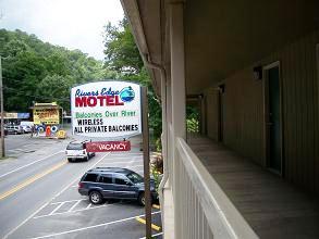 Rivers Edge Motel Cherokee North Carolina