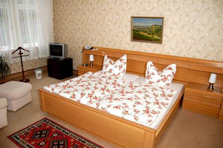 Kurvilla am Park Hotel-Pension