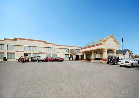 Econo Lodge Clarion