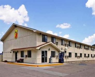 Grand Forks Super 8 Motel