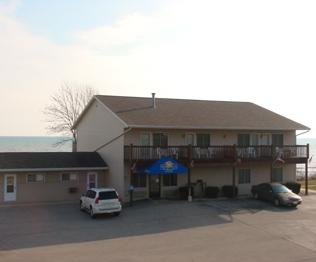 Algoma Beach Motel