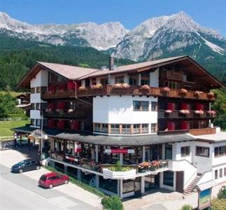 Hotel Alpin Scheffau am Wilden Kaiser