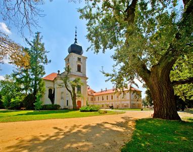 Maxmilian Hotel Loucen