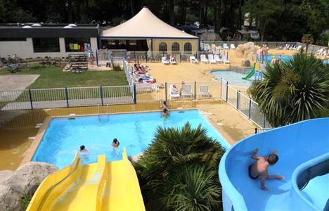 Camping Le Chateau du Petit Bois