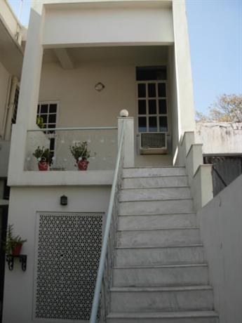 Homestay in Jaipur City Centre near Birla Mandir